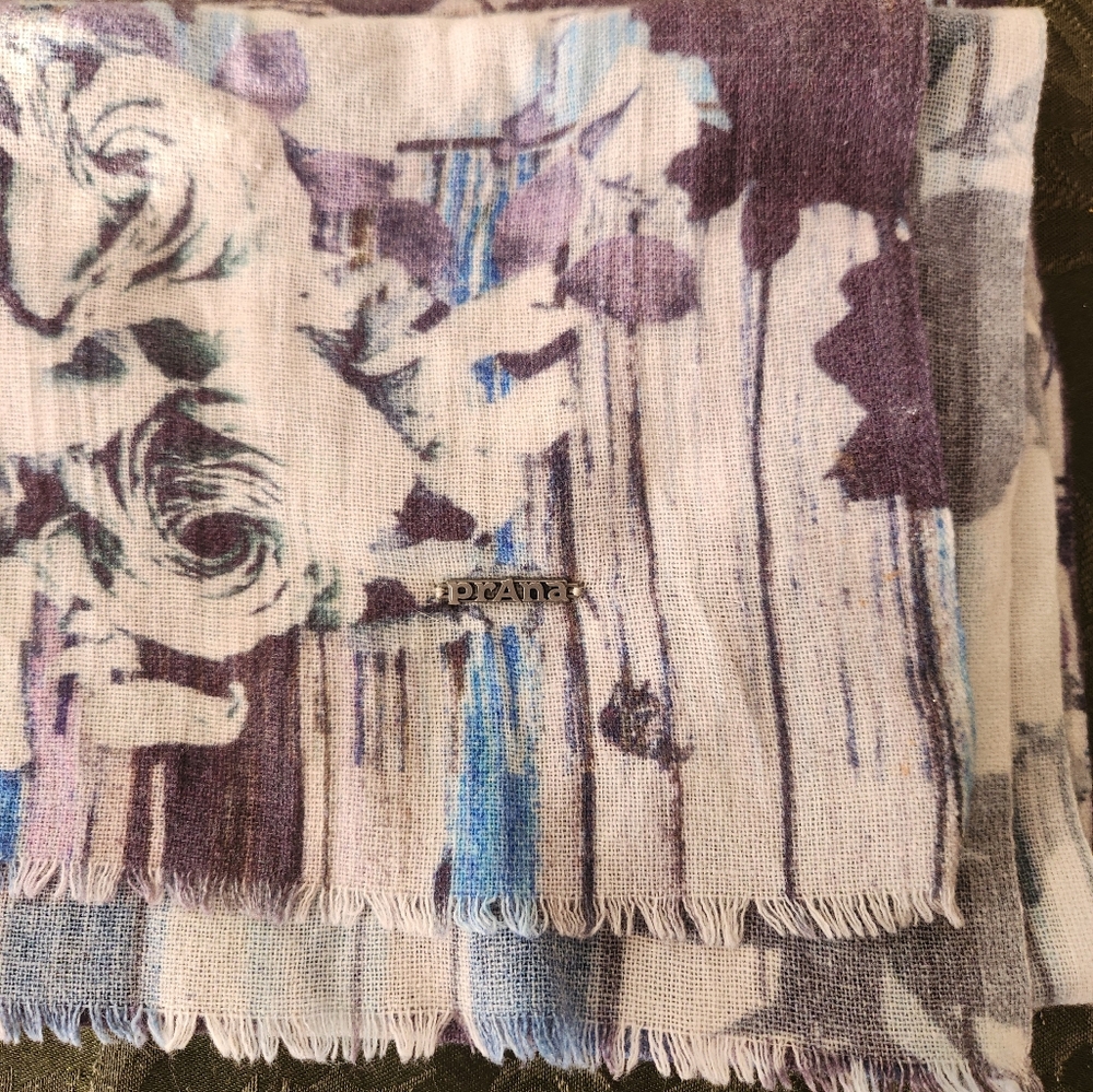 Prana Scarf
